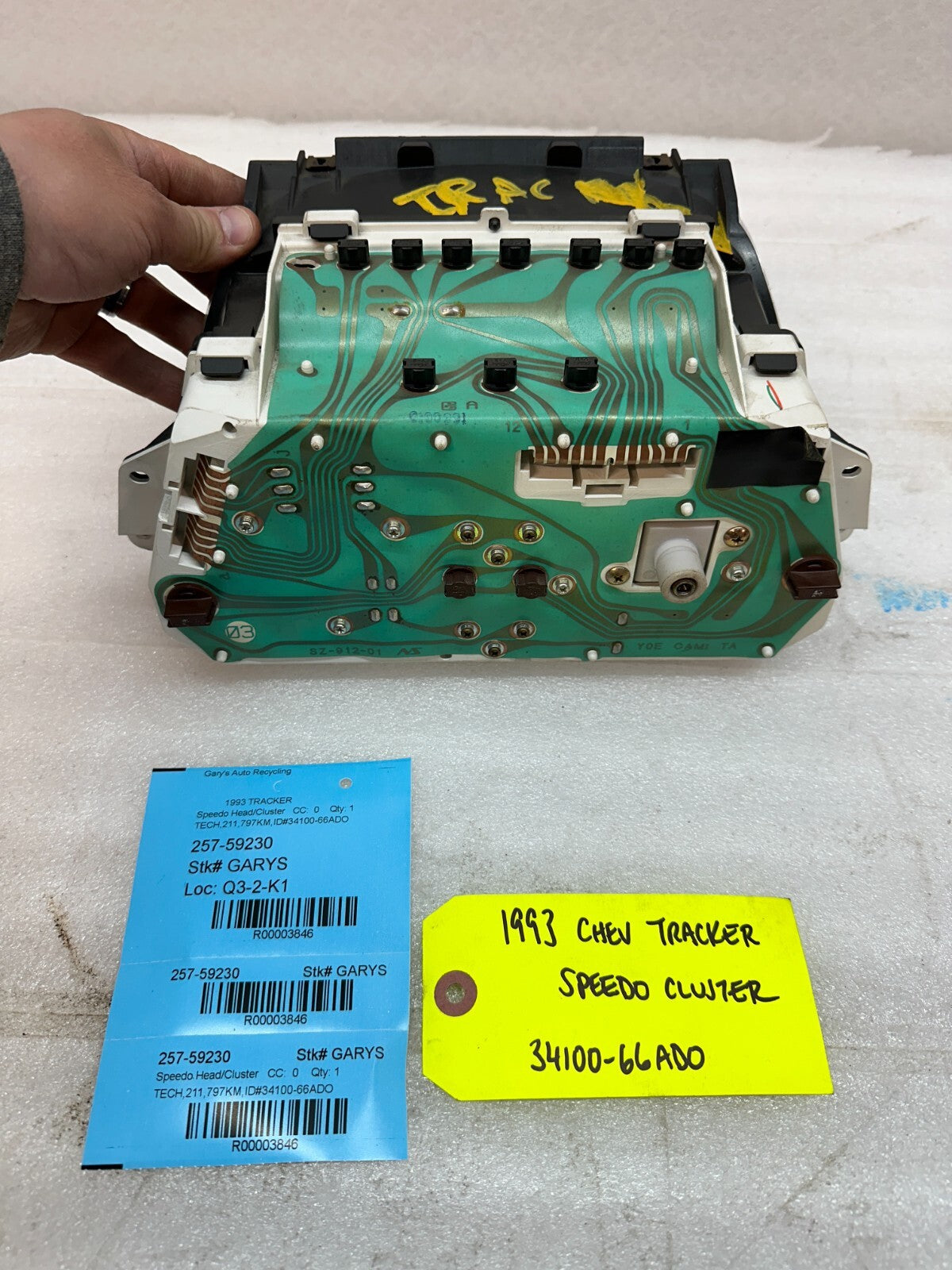89-95 CHEVROLET TRACKER SUZUKI SIDEKICK METRIC SPEEDOMETER GAUGE CLUSTER