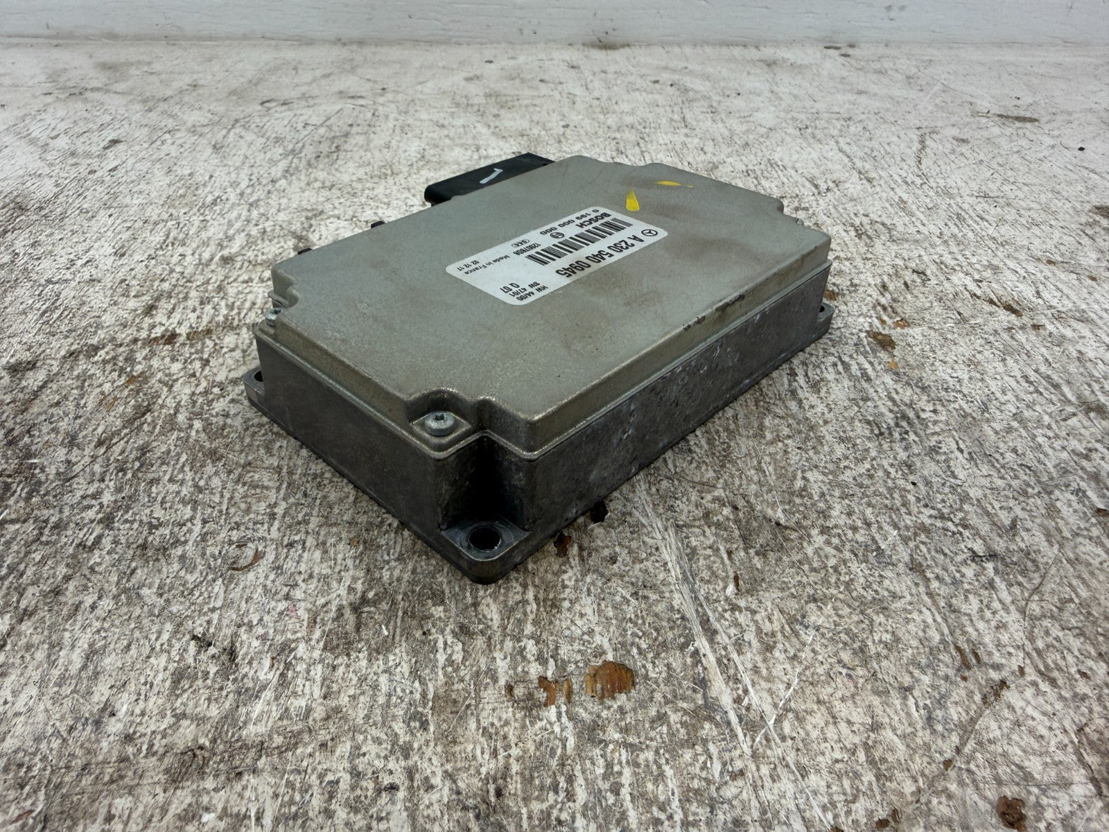 03-12 MERCEDES R230 SL500 SL55 AMG OEM BATTERY STABILIZATION MODULE 2305400945