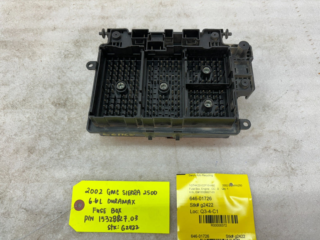 01 02 Chevrolet GMC SILVERADO SIERRA LLY UNDERHOOD FUSE RELAY BOX 15328827-03