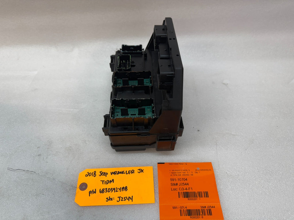 17 18 JEEP WRANGLER JK TIPM INTEGRATED MODULE FUSE BOX P68303924AB