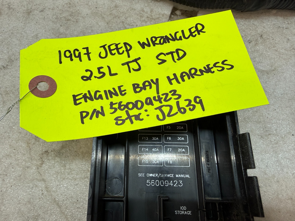 1997 JEEP WRANGLER TJ 2.5 MANUAL TRANS ENGINE FUSE BOX HARNESS LOOM 56009423