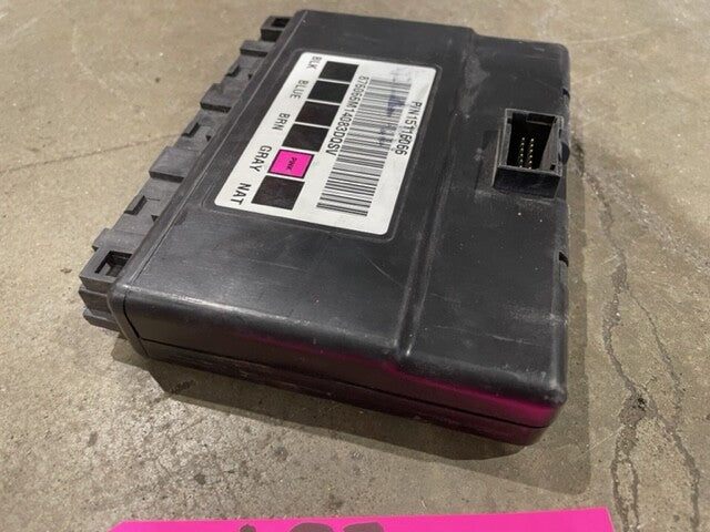 01-05 Chevrolet GMC 2500HD 3500HD 6.6 DURAMAX BODY CONTROL MODULE BCM 15116066