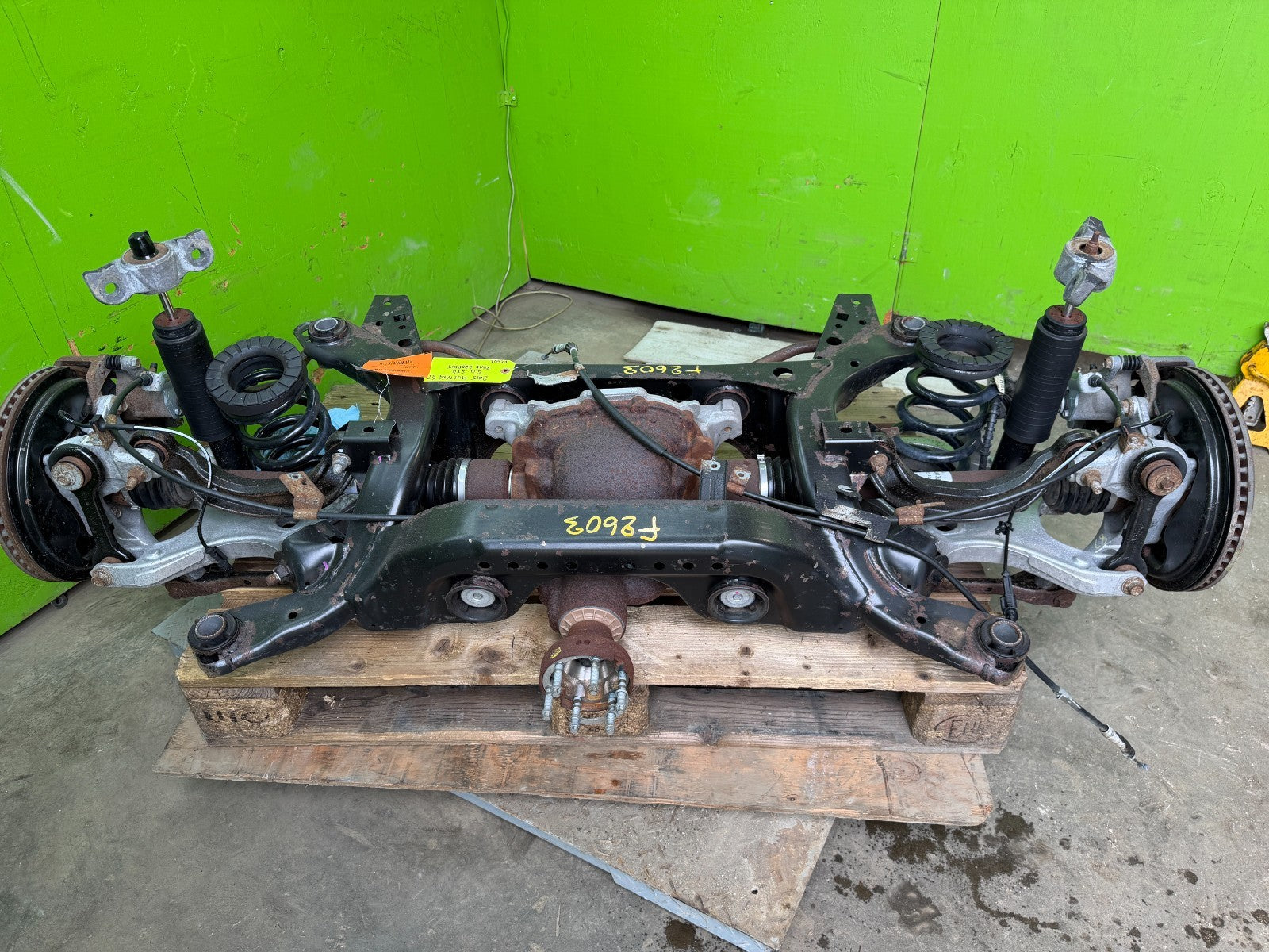 15-22 FORD MUSTANG GT 5.0 REAR SUSPENSION AXLE DIFFERENTIAL 3.55 GEARS
