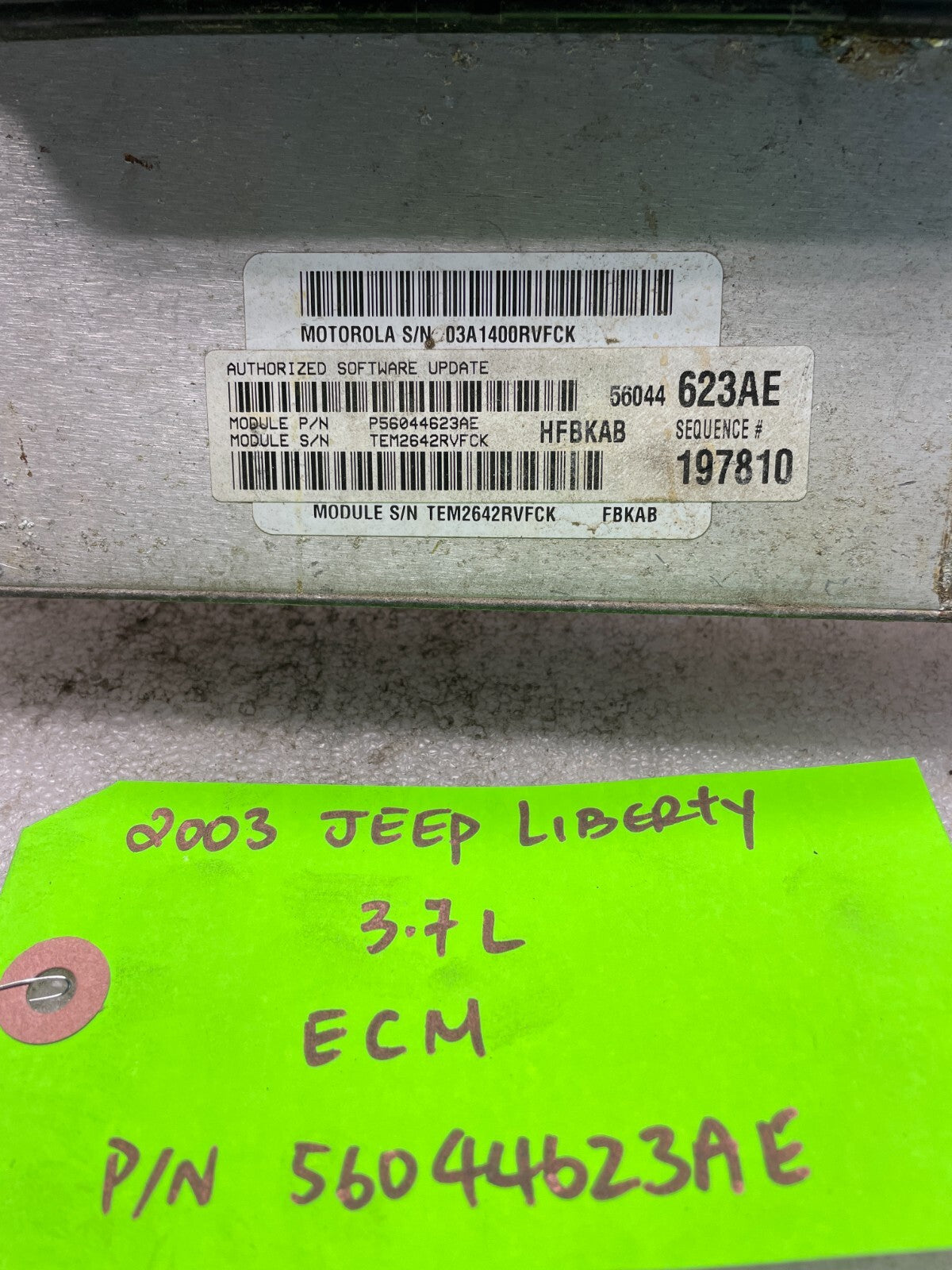 03 JEEP LIBERTY 3.7 AUTOMATIC ENGINE COMPUTER ECM ECU 56044623AE