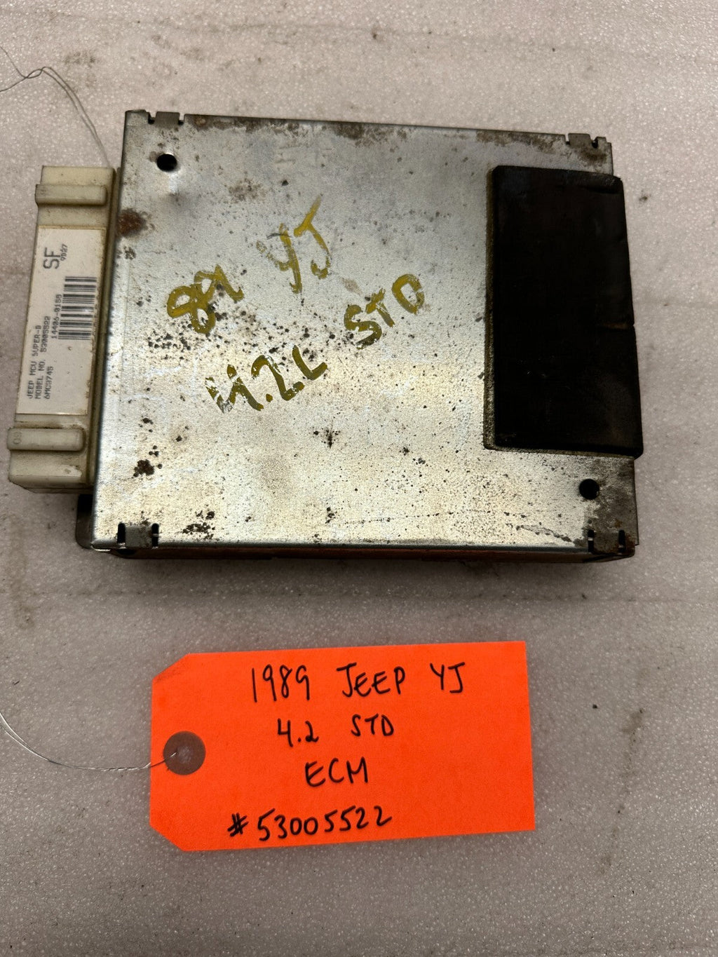 87-90 JEEP WRANGLER YJ 4.2 MANUAL TRANS ENGINE COMPUTER ECM ECU 53005522