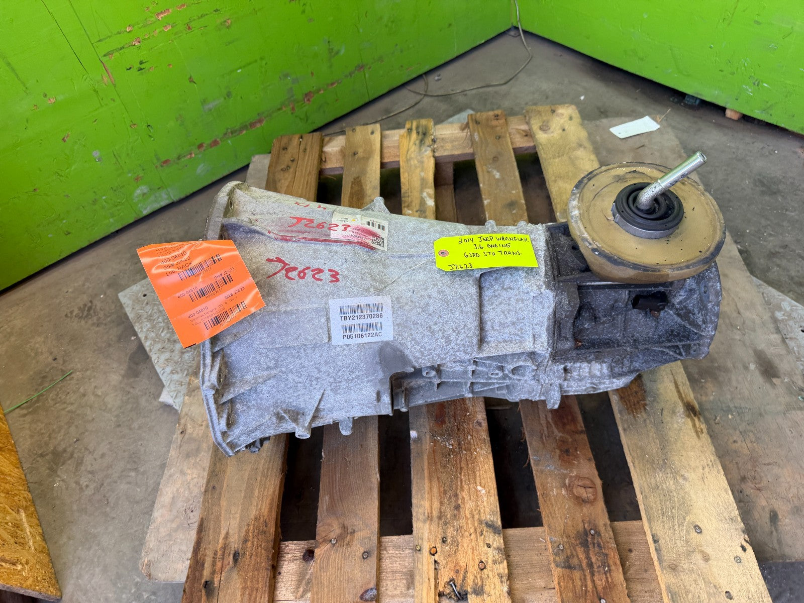 12-18 JEEP WRANGLER JK 6 SPEED NSG370 MANUAL TRANSMISSION P05106122AC