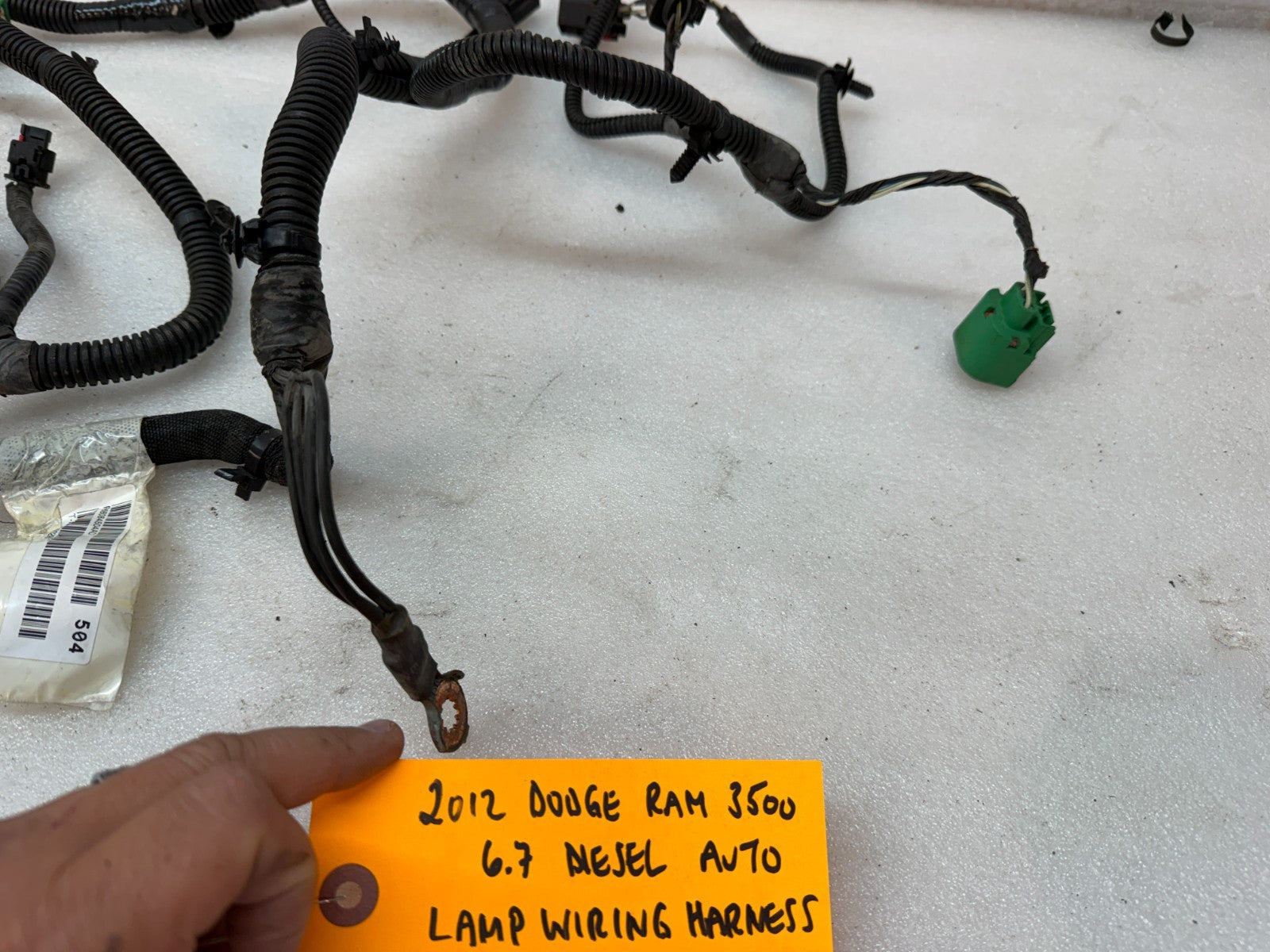 10 11 12 DODGE RAM 2500 3500 6.7 FRONT END HEADLIGHT WIRING HARNESS P68084504AD
