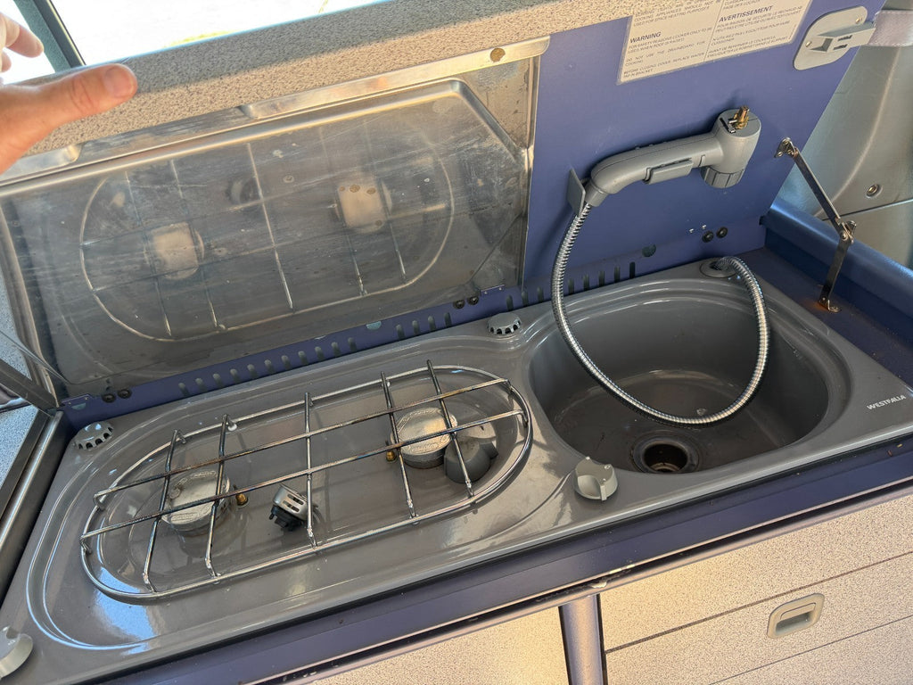 93 VW EUROVAN T4 WESTFALIA OEM CAMPER KIT CABINETS SINK STOVE FRIDGE SEAT BED