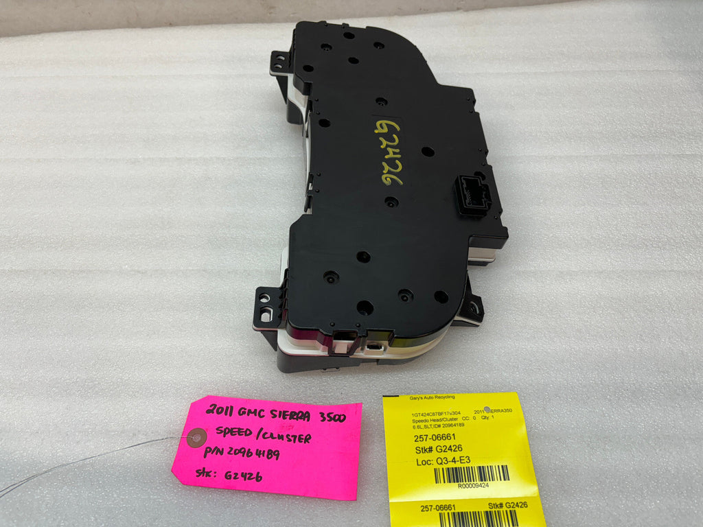 11-14 Chevrolet GMC 2500HD 3500HD SPEEDOMETER DASH GAUGE CLUSTER METRIC 20964189
