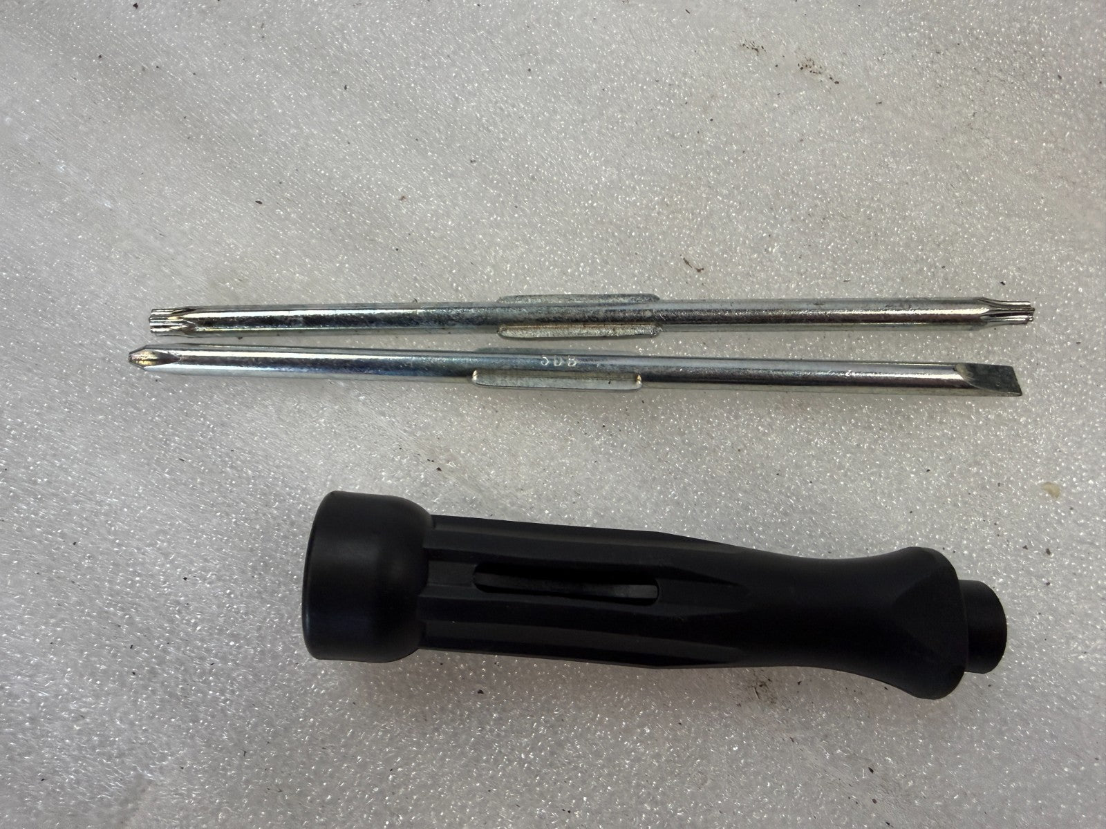 12-19 VOLKSWAGEN BEETLE OEM COMPLETE SPARE TIRE WHEEL JACK TOOL KIT 125/90/16