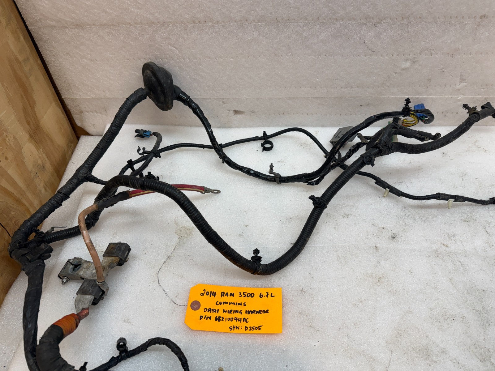14 DODGE RAM 2500 3500 6.7 INSTRUMENT DASH GAUGE CLUSTER WIRING HARNESS 68210044