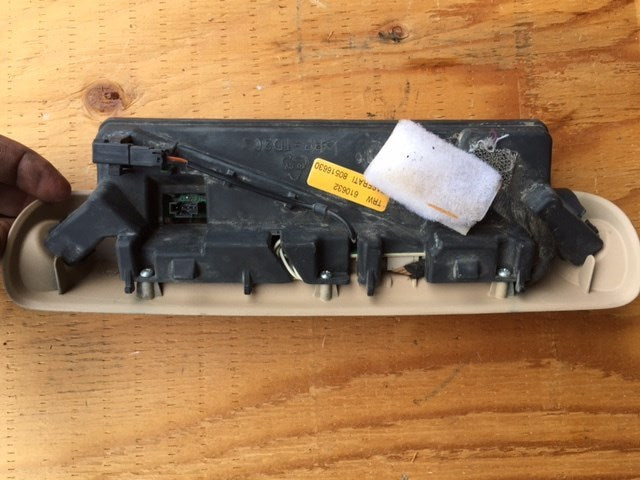 2008 Maserati Gran Turismo M145 OVERHEAD CONSOLE TRIM SWITCHES 610632