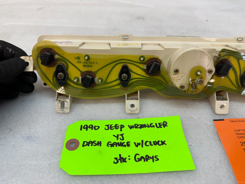 87-91 JEEP WRANGLER YJ OEM METRIC CENTER GAUGE CLUSTER CLOCK