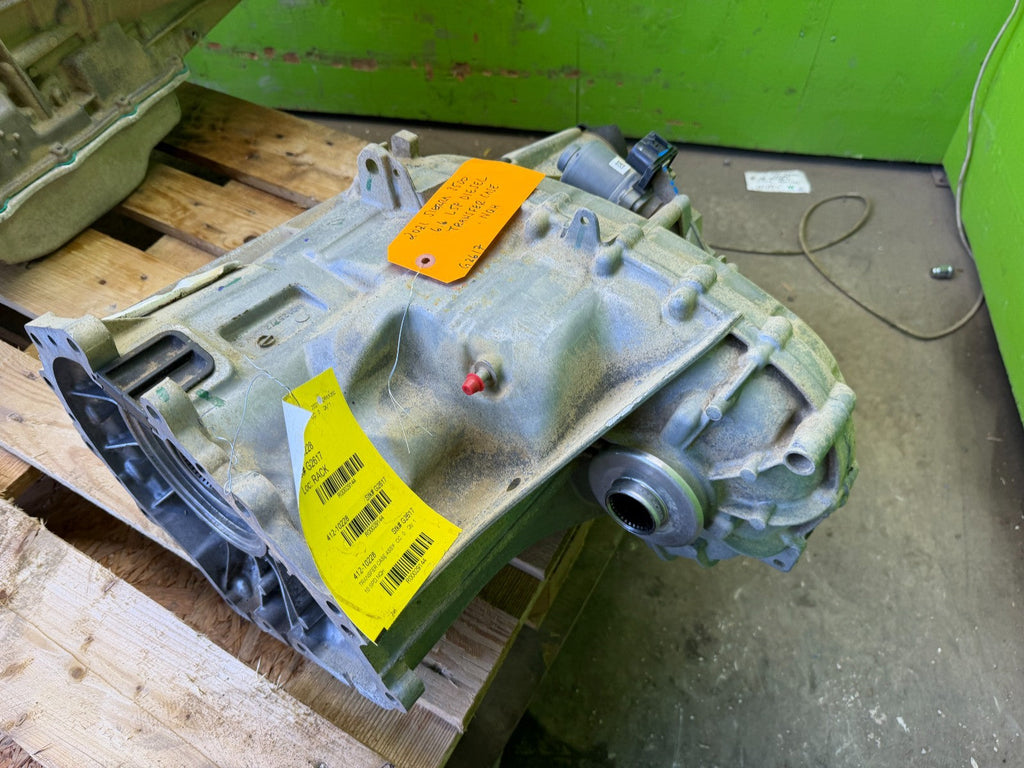 20-25 Chevrolet GMC 3500hd SIERRA 2500 6.6 DIESEL NQH TRANSFER CASE 84714300
