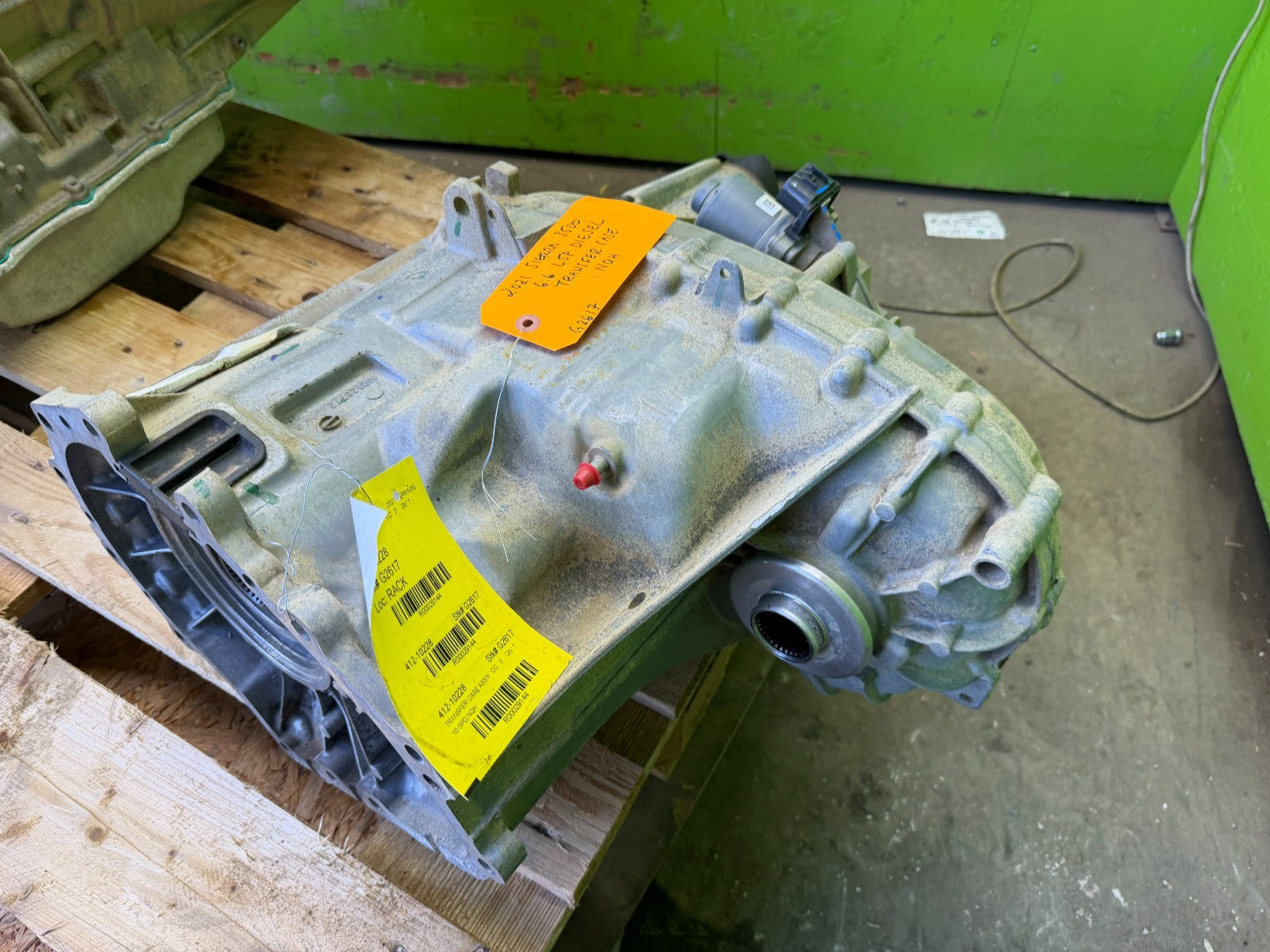 20-25 Chevrolet GMC 3500hd SIERRA 2500 6.6 DIESEL NQH TRANSFER CASE 84714300