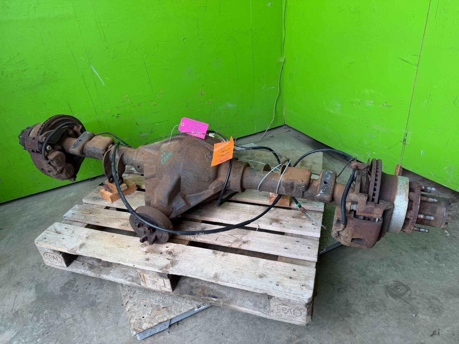 01-07 GMC SIERRA SILVERADO 3500HD DRW REAR DIFFERENTIAL AXLE GT4 G80 3.73
