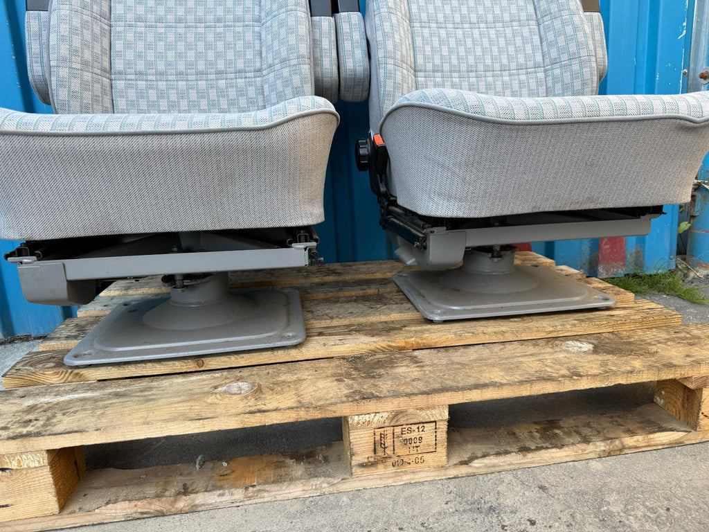 93 VW EUROVAN T4 OEM GREY CLOTH FRONT SEATS ON SWIVEL BASES SWIVEL SEAT