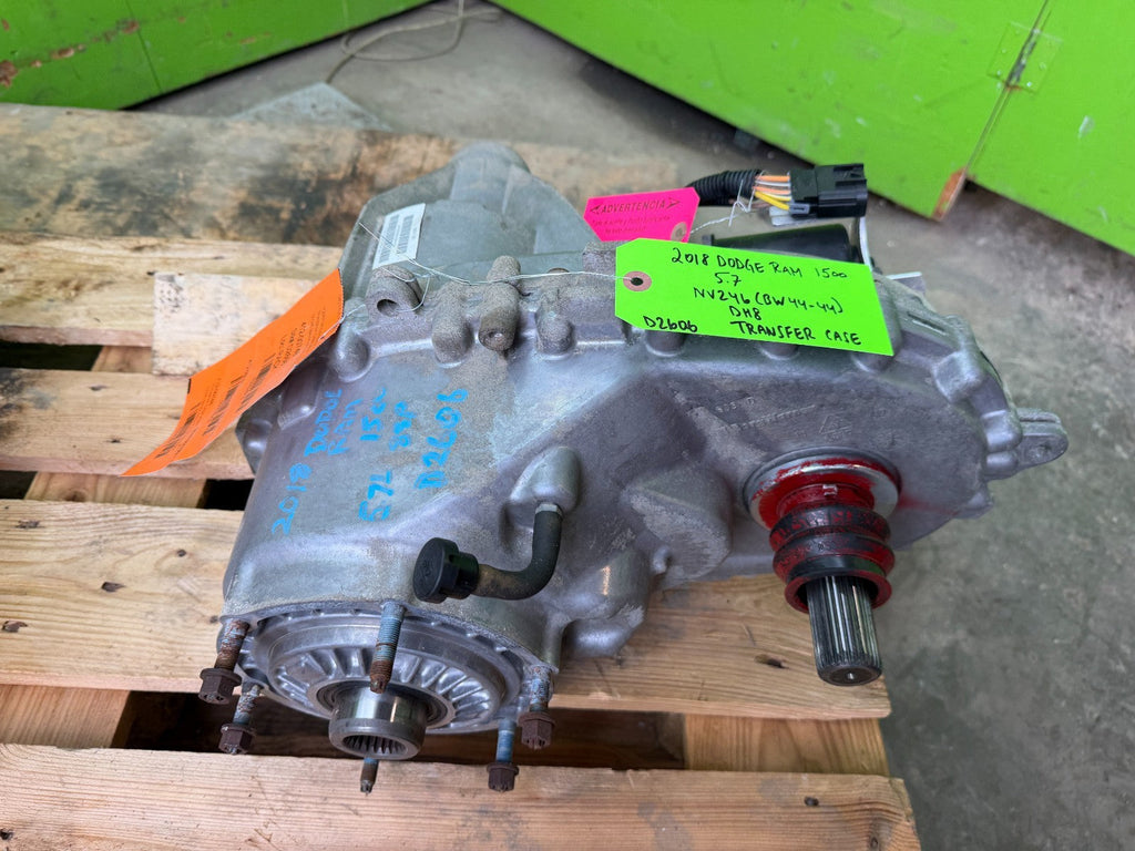 18 DODGE RAM SPORT 1500 5.7 HEMI NV246 TRANSFER CASE P68360094AA 14-18 63k