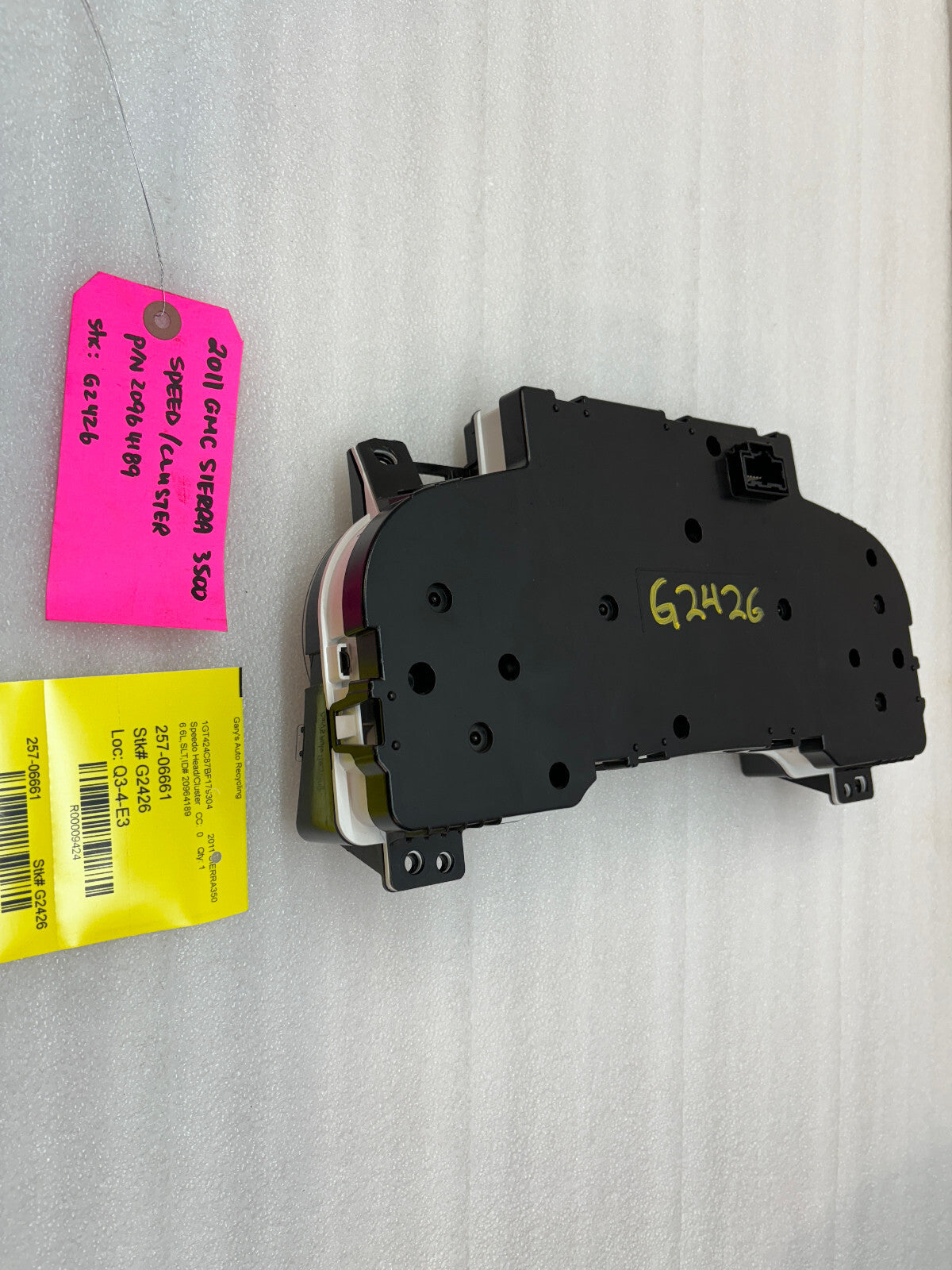 11-14 Chevrolet GMC 2500HD 3500HD SPEEDOMETER DASH GAUGE CLUSTER METRIC 20964189