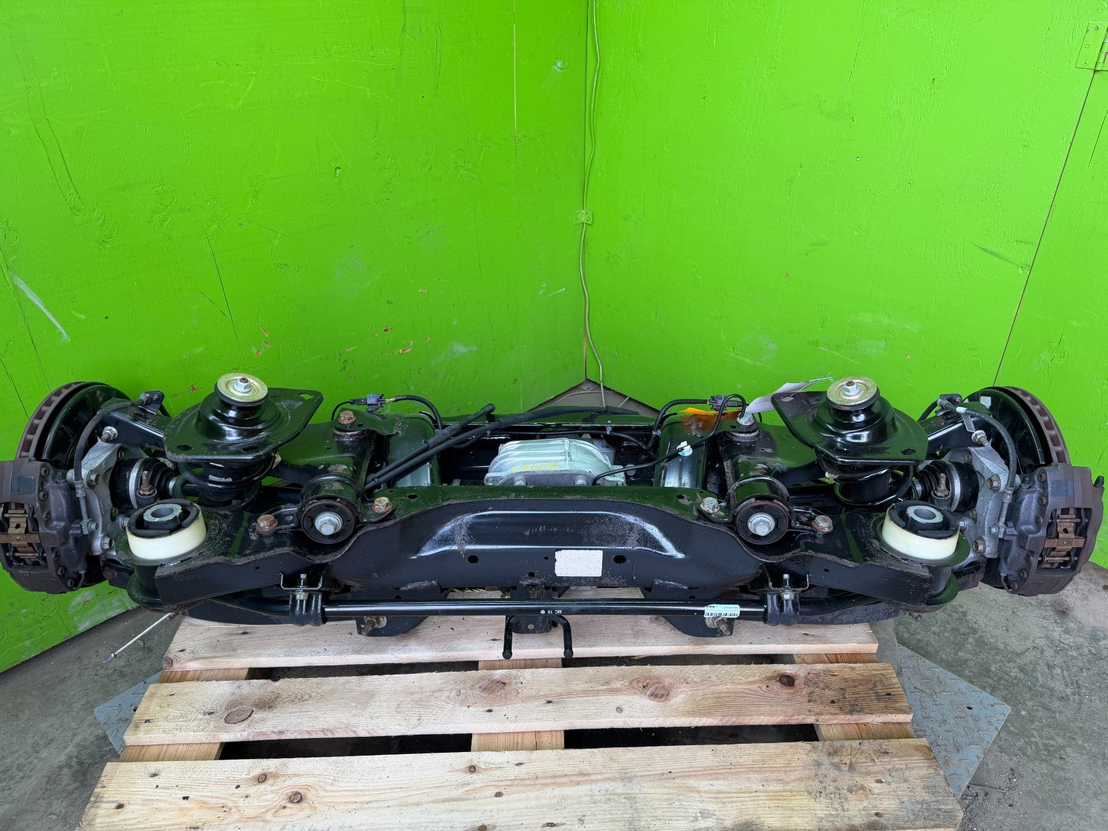 10-15 CHEVROLET CAMARO SS RS REAR DIFFERENTIAL SUSPENSION DROP OUT 3.27 G80 GW6