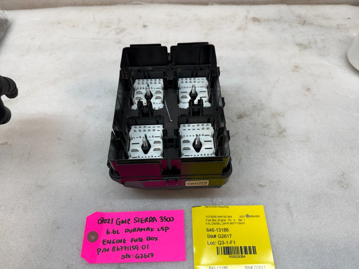 21 CHEVROLET GMC SIERRA SILVERADO 3500 2500 ENGINE FUSE RELAY BOX 86771159 19-21