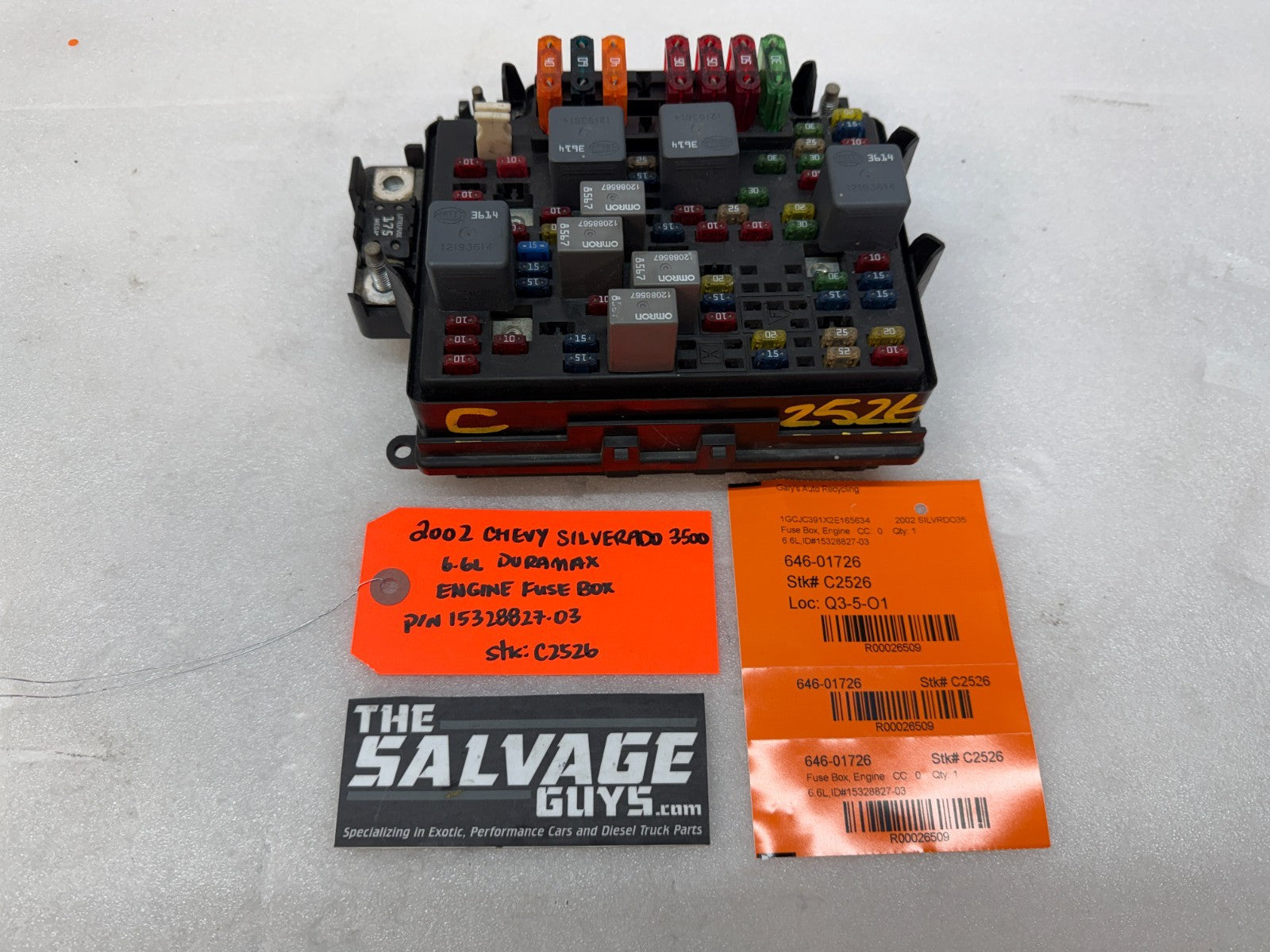 01 02 Chevrolet GMC SILVERADO SIERRA LB7 UNDERHOOD FUSE RELAY BOX 15328827-03