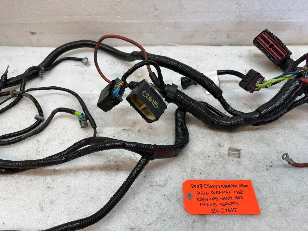 06 07 Chevrolet GMC 2500HD 3500 4wd CREW CAB SHORT BOX CHASSIS WIRING HARNESS
