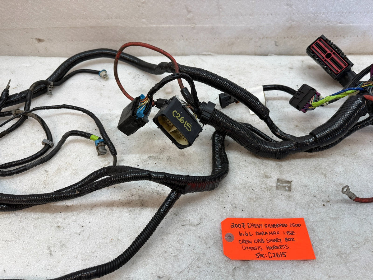 06 07 Chevrolet GMC 2500HD 3500 4wd CREW CAB SHORT BOX CHASSIS WIRING HARNESS