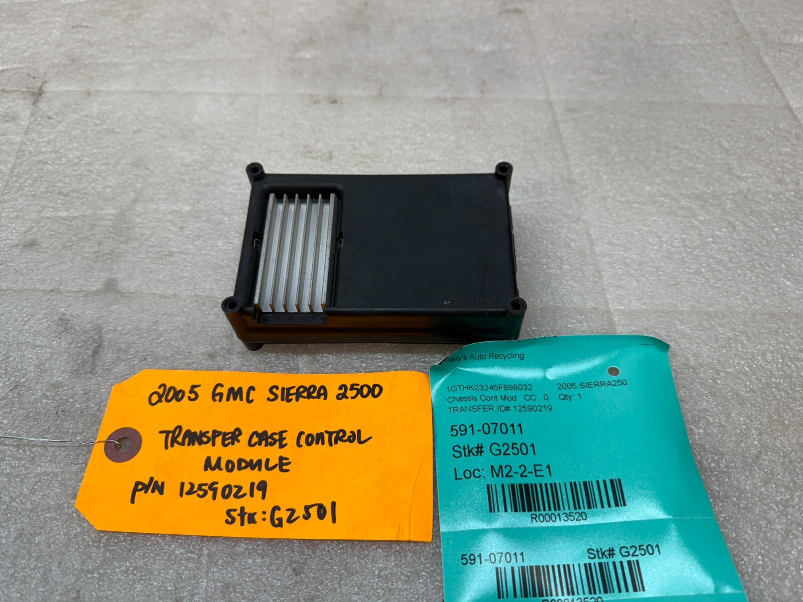03-06 GMC SIERRA SILVERADO 2500 3500 TRANSFER CASE CONTROL MODULE 12590219