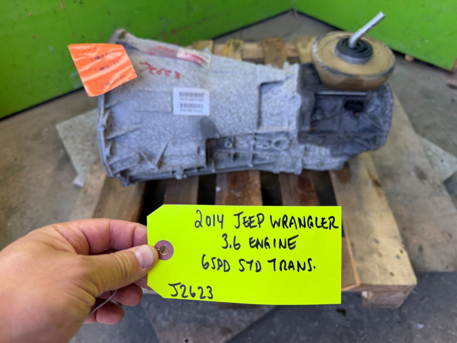12-18 JEEP WRANGLER JK 6 SPEED NSG370 MANUAL TRANSMISSION P05106122AC