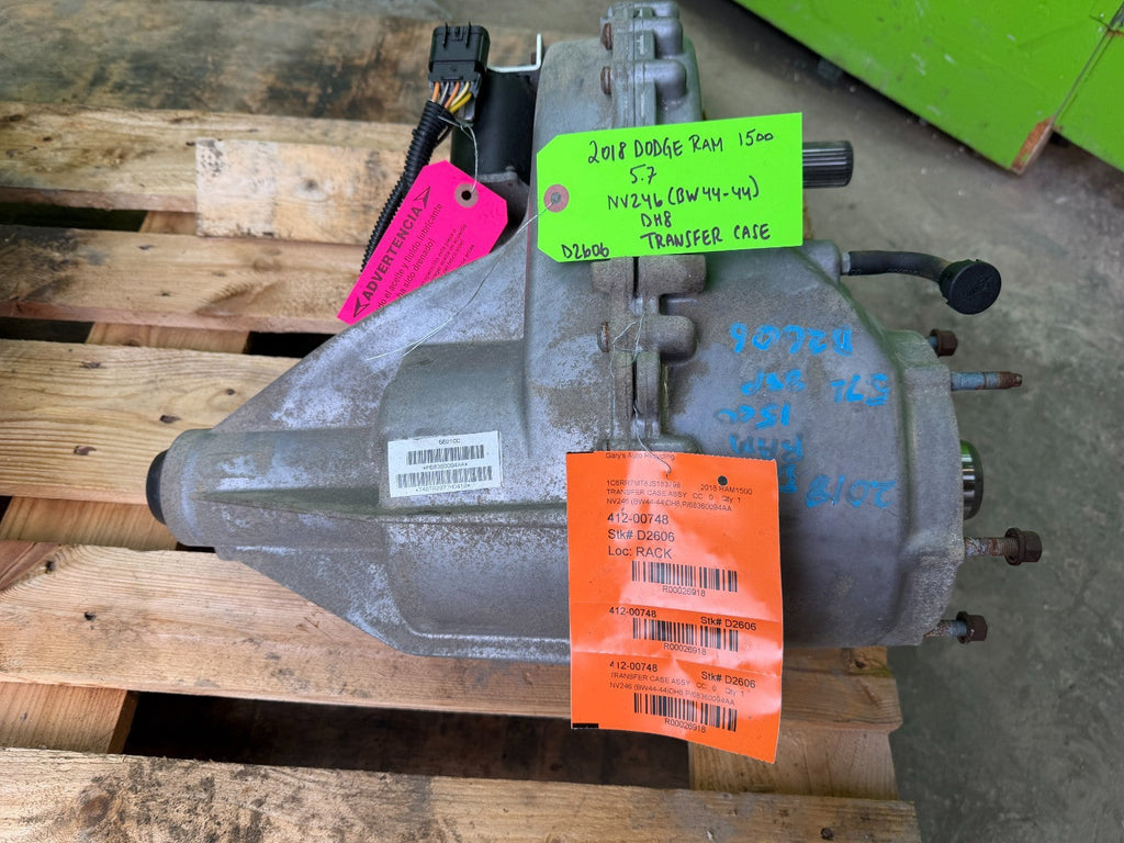 18 DODGE RAM SPORT 1500 5.7 HEMI NV246 TRANSFER CASE P68360094AA 14-18 63k