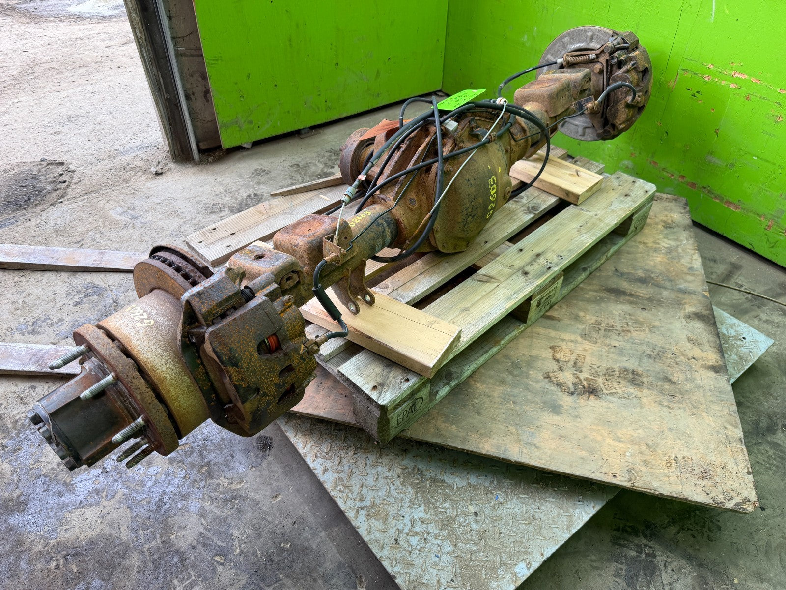 11-14 GMC SIERRA SILVERADO 3500HD DRW REAR DIFFERENTIAL AXLE GT4 G80 3.73