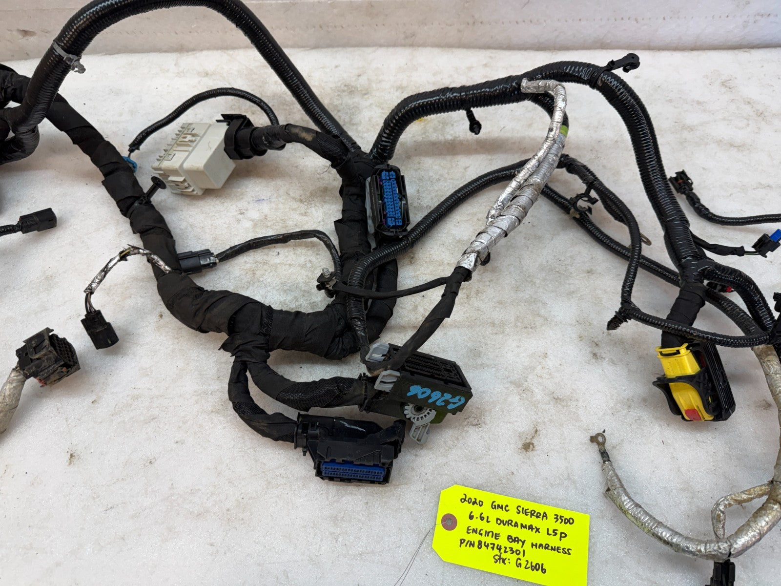 20-24 GMC CHEVROLET 3500HD DURAMAX 6.6 L5P ENGINE BAY WIRING HARNESS 84742301