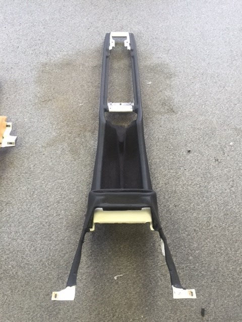 08-14 FERRARI CALIFORNIA F149 CENTER CONSOLE HOUSING BLACK  81302300