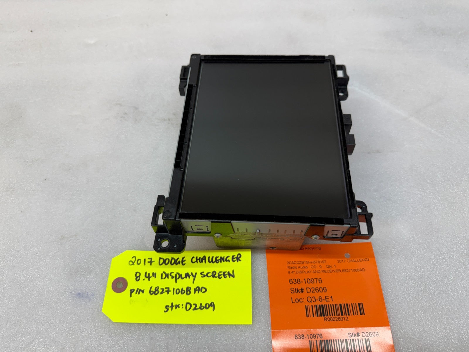 16 17 DODGE CHALLENGER CHARGER NAVIGATION RADIO SCREEN VP3 68271068AD