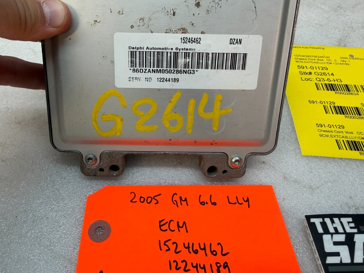 04 05 GMC CHEVROLET SILVERADO 2500HD 3500HD 6.6 LLY ENGINE ECU ECM 12244189