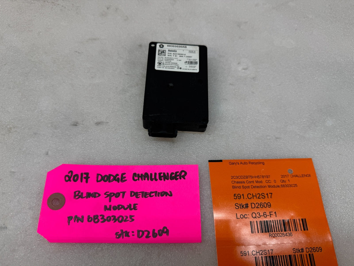 15-18 DODGE CHALLENGER SRT OEM LEFT RIGHT REAR BLIND SPOT SENSOR MODULE 68303025