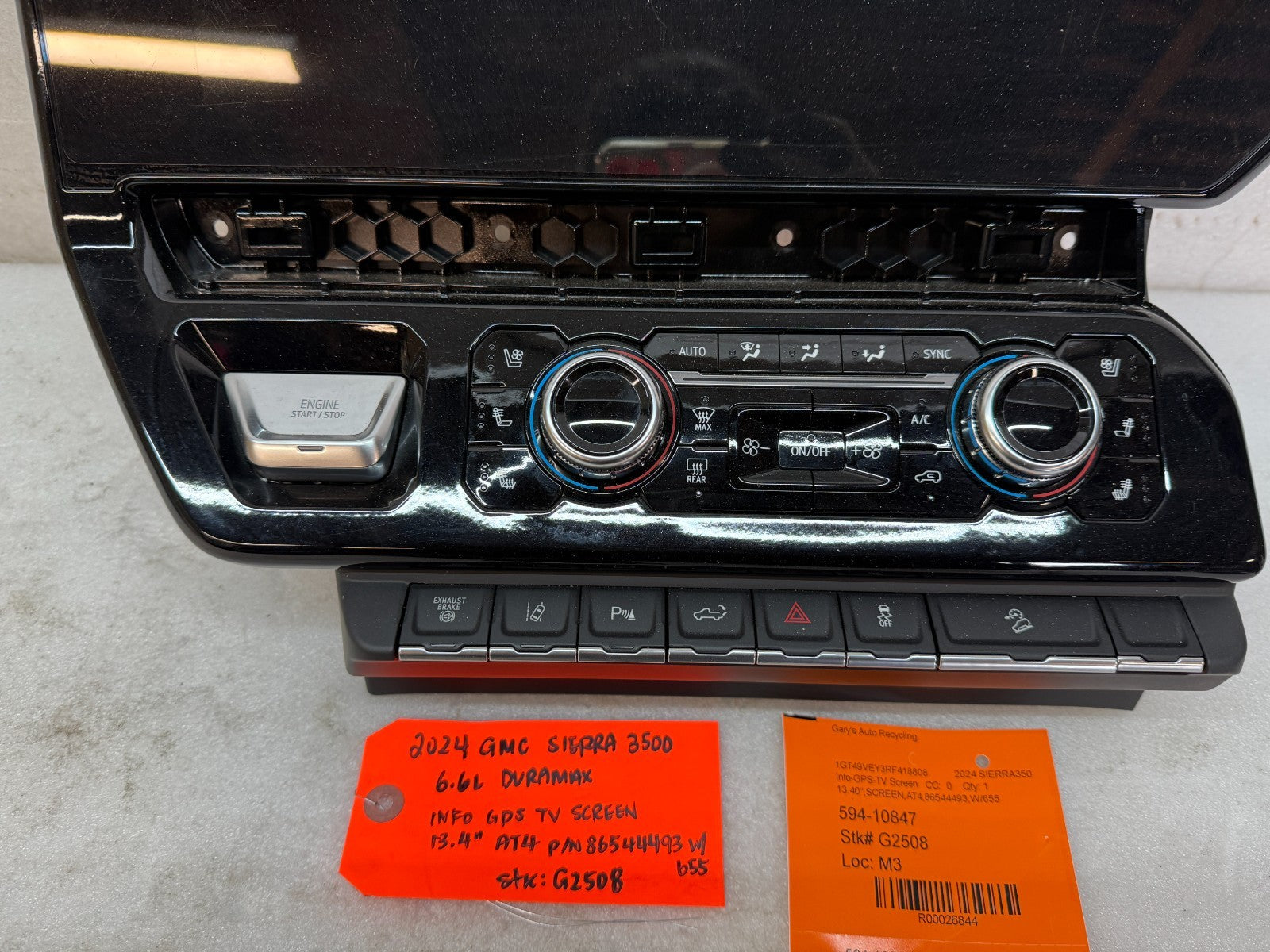 24 25 Chevrolet GMC SIERRA 13.4" RADIO NAVIGATION GPS NAV SCREEN HEATER 86544493