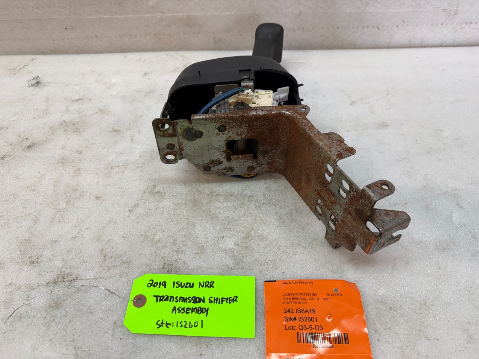 19 ISUZU NRR NPR NQR 5.2 AUTOMATIC SHIFTER HANDLE ASSEMBLY 11-22