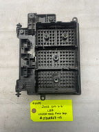 01 02 Chevrolet GMC SILVERADO SIERRA LLY UNDERHOOD FUSE RELAY BOX 15328827-03