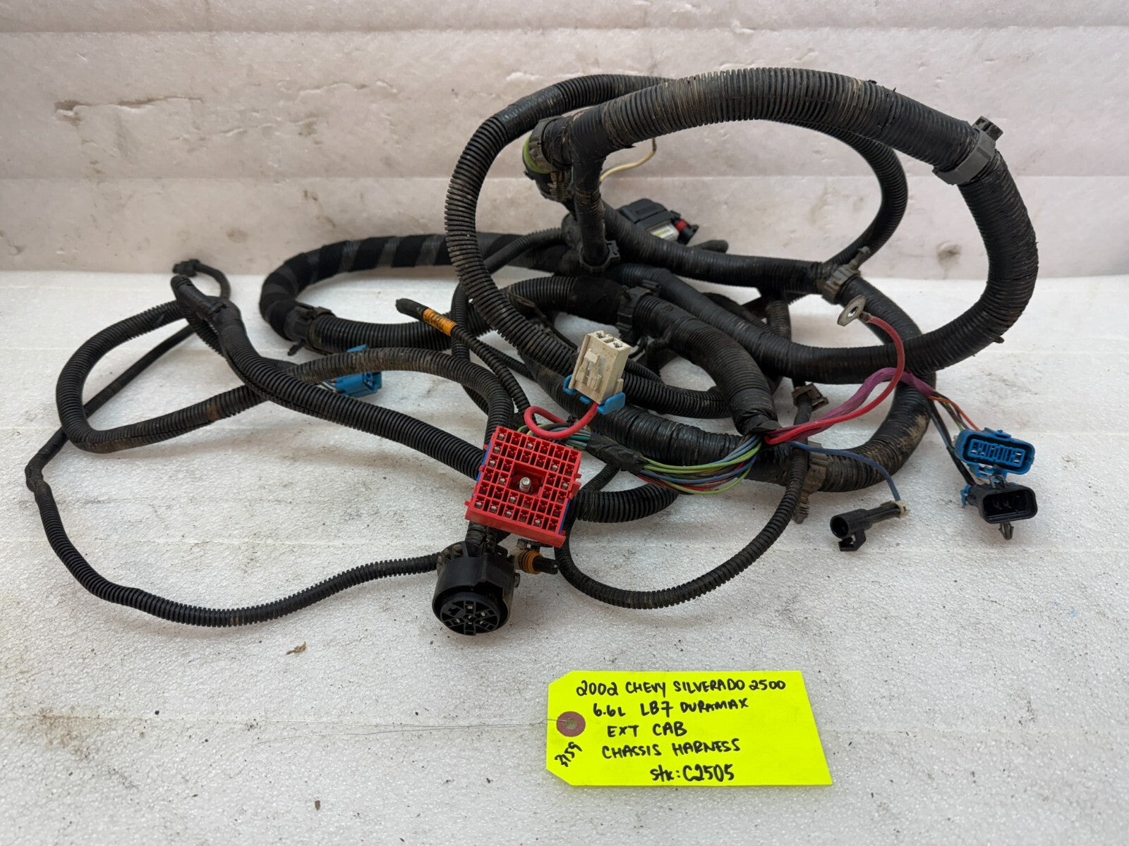 01-04 Chevrolet GMC 2500HD 3500 4wd EXT CAB SHORT BOX CHASSIS WIRING HARNESS