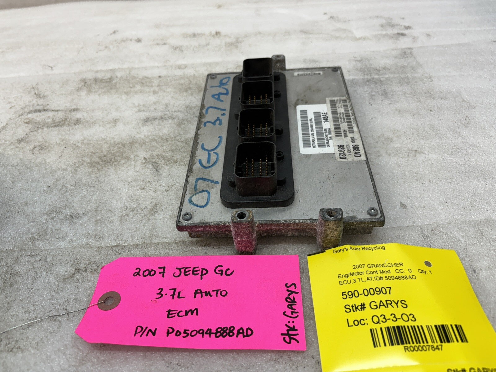 07 JEEP GRAND CHEROKEE WK2 3.7 AUTOMATIC ENGINE COMPUTER ECM ECU P05094888AD