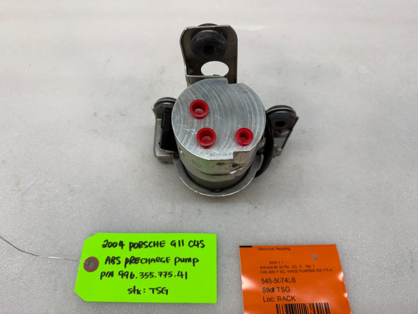 04 PORSCHE 911 996 C4S TURBO OEM ABS PRE CHARGE PUMP 99635577541 01-05
