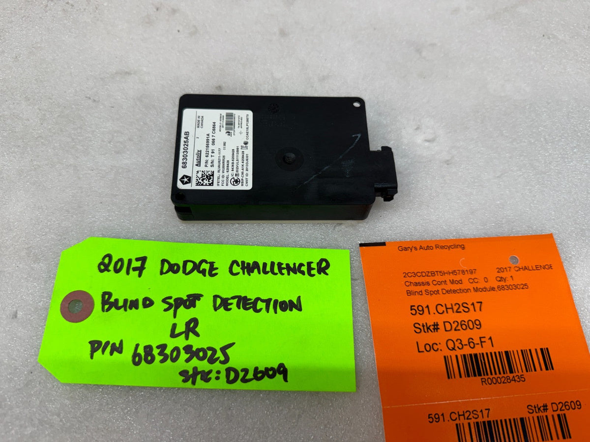 15-18 DODGE CHALLENGER SRT OEM LEFT RIGHT REAR BLIND SPOT SENSOR MODULE 68303025
