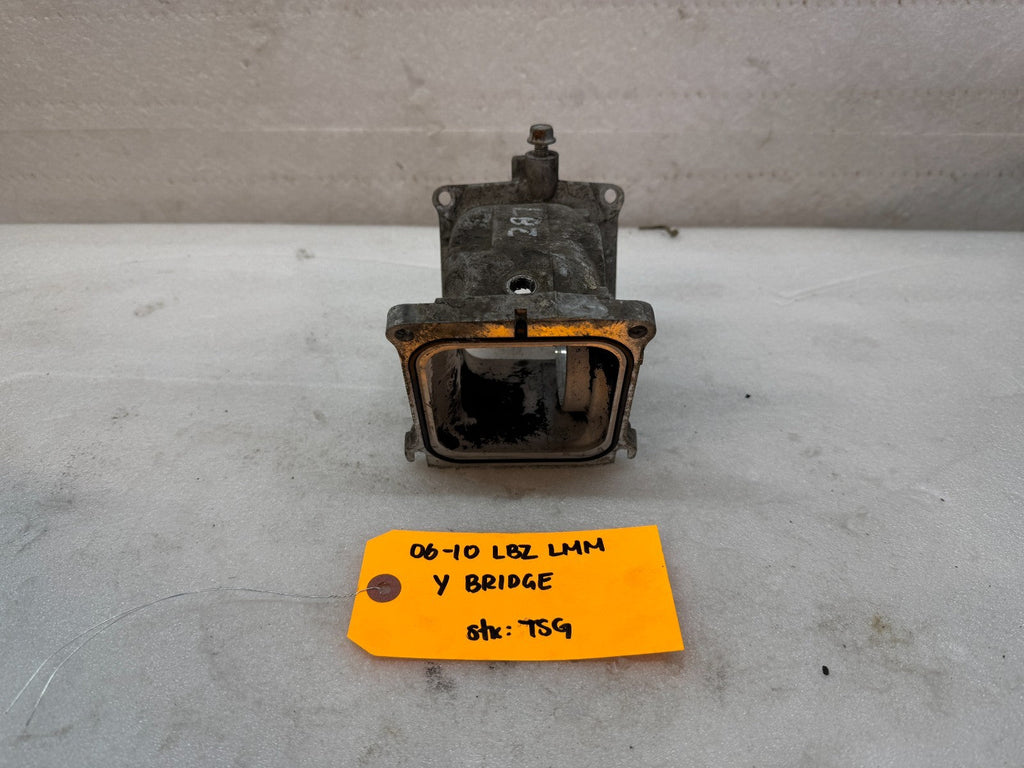 06-10 GMC CHEVROLET LBZ LMM 6.6 DURAMAX Y-BRIDGE INTAKE MANIFOLD