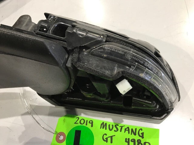 19 FORD MUSTANG 5.0 GT OEM LEFT DRIVERS SIDE POWER MIRROR W/ PUDDLE BLIND SPOT