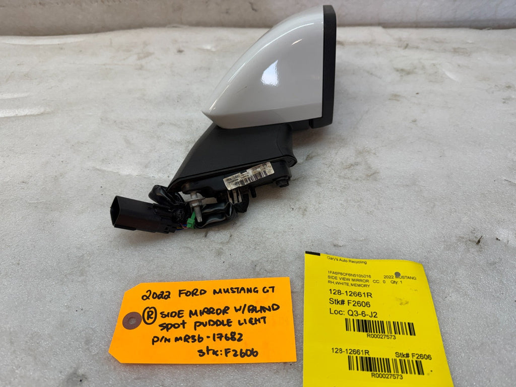 18-23 FORD MUSTANG OEM RIGHT REAR OUTER VIEW MIRROR WHITE MR3B-17682