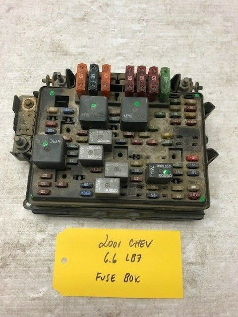 01-05 Chevrolet GMC SILVERADO SIERRA 6.6 LB7 UNDERHOOD FUSEBOX RELAY 15328827-03