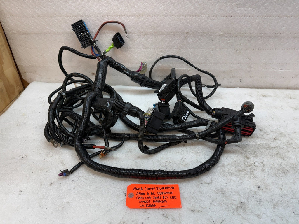 06 07 Chevrolet GMC 2500HD 3500 4wd CREW CAB SHORT BOX CHASSIS WIRING HARNESS