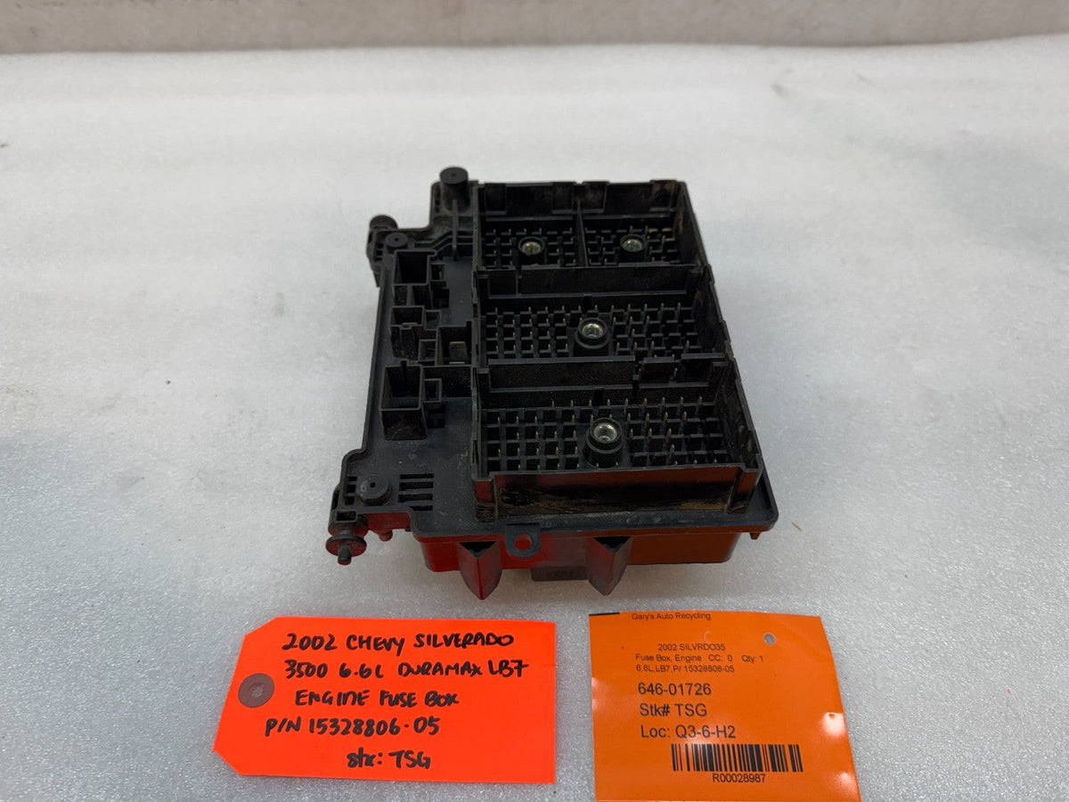 01-05 Chevrolet GMC 2500hd SIERRA 6.6 LB7 UNDERHOOD FUSE RELAY BOX 15328806-05